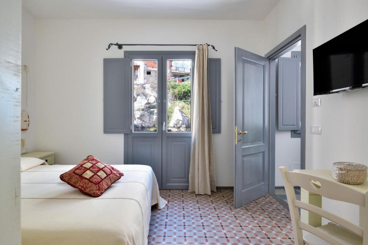 Fund'E Monte Hotel Baunei Bagian luar foto